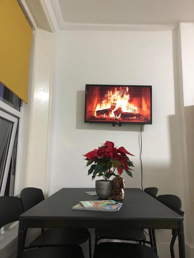 Fabulous Flat In Heart Of London Apartment Екстериор снимка